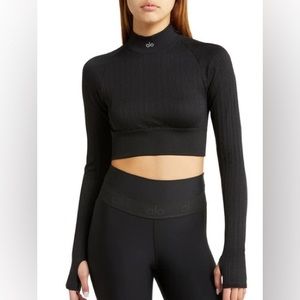 Alo Seamless Cable Fleece Crop Top